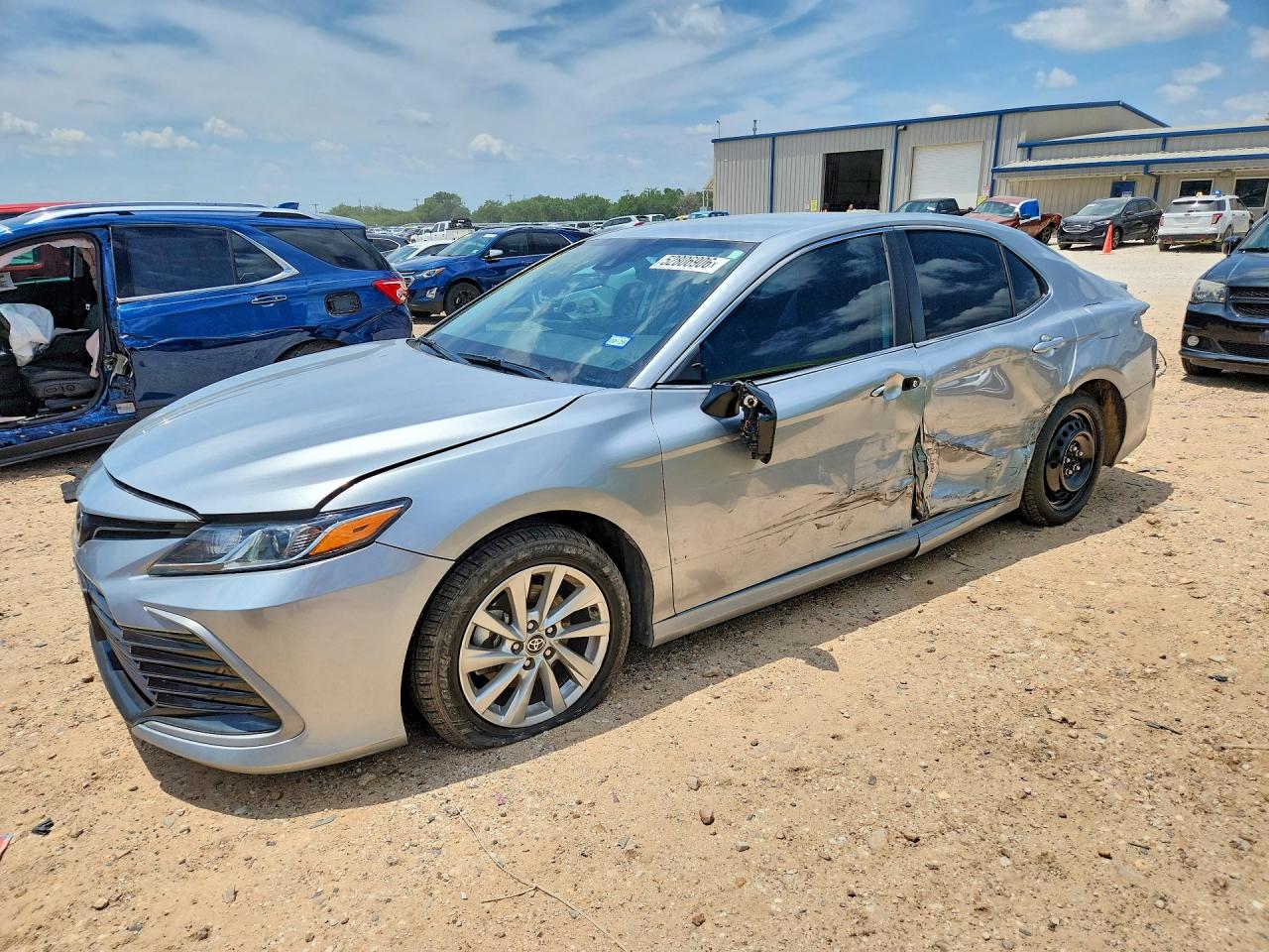 2023 TOYOTA CAMRY