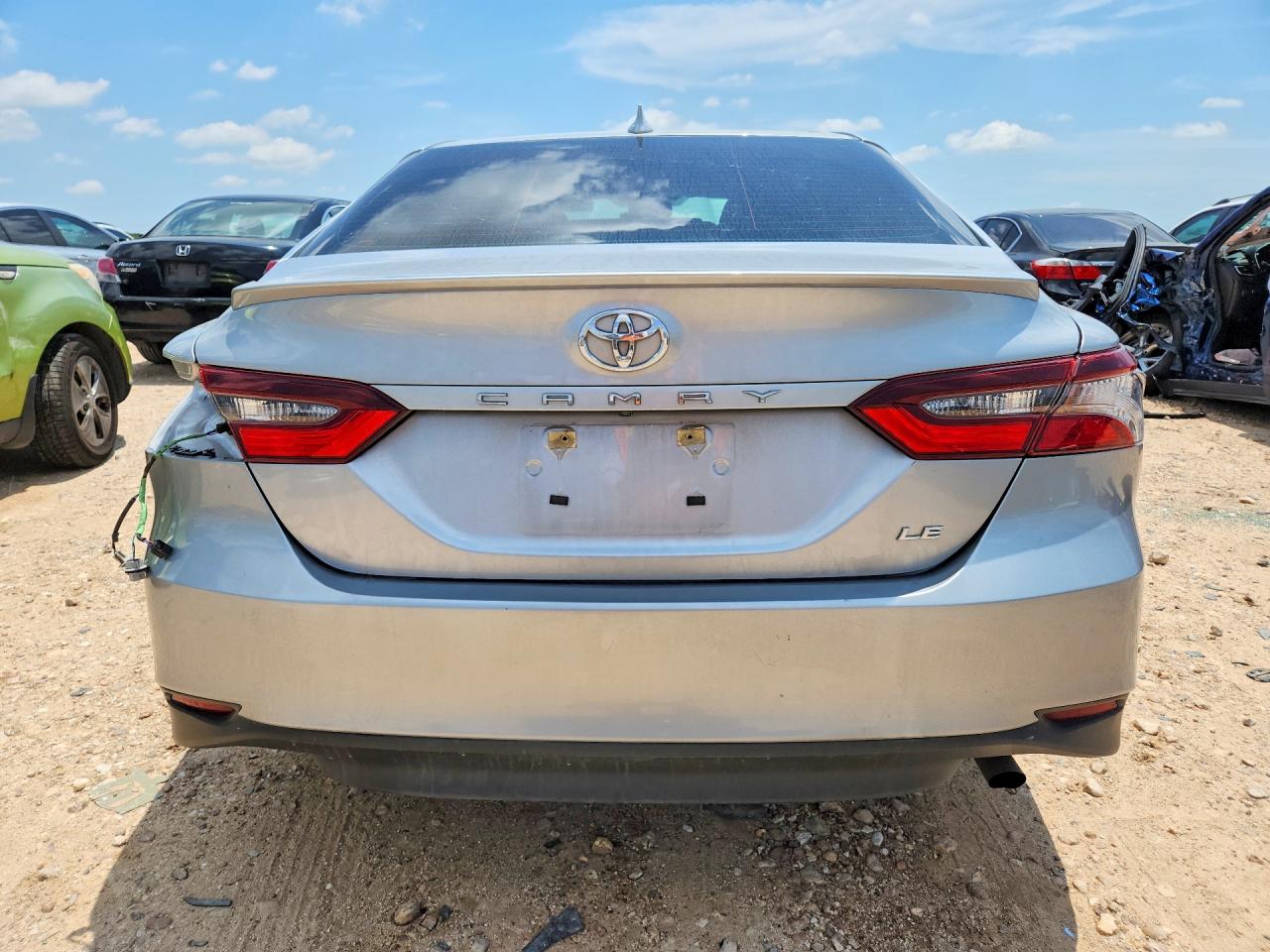 2023 TOYOTA CAMRY LE photo 6