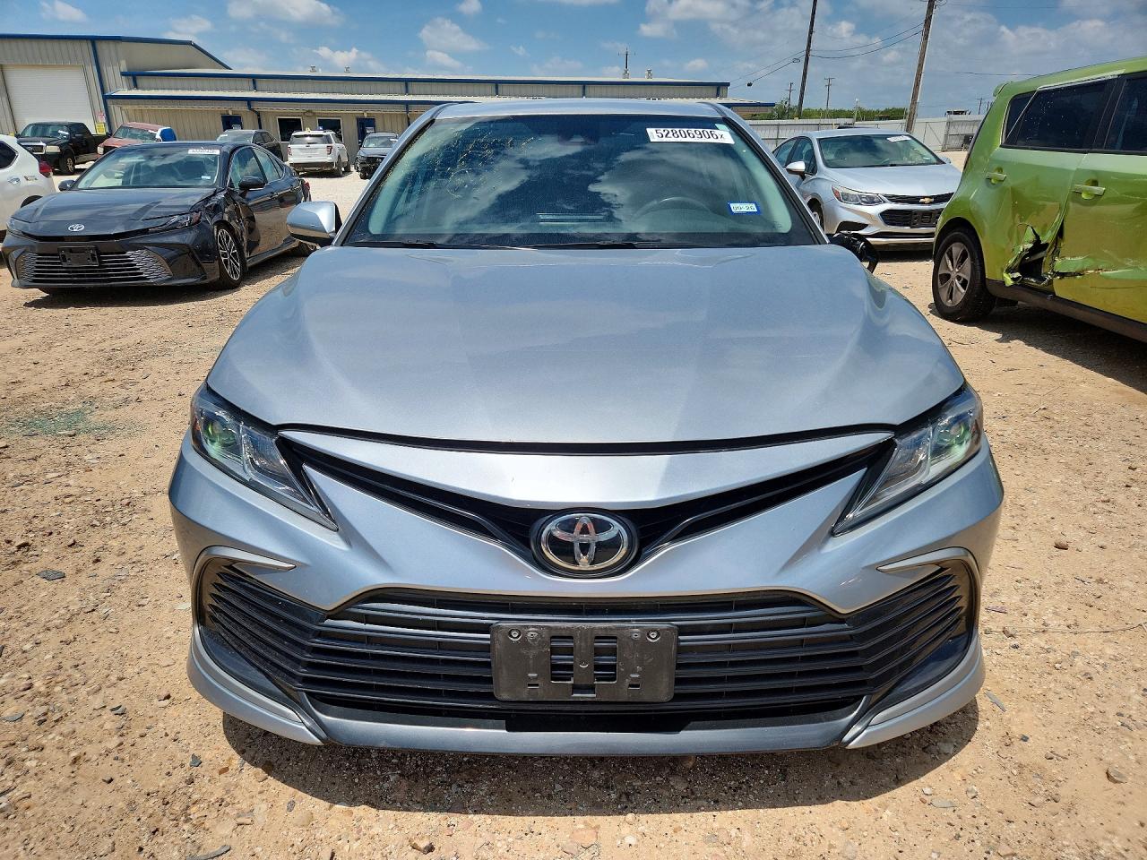 2023 TOYOTA CAMRY LE photo 5