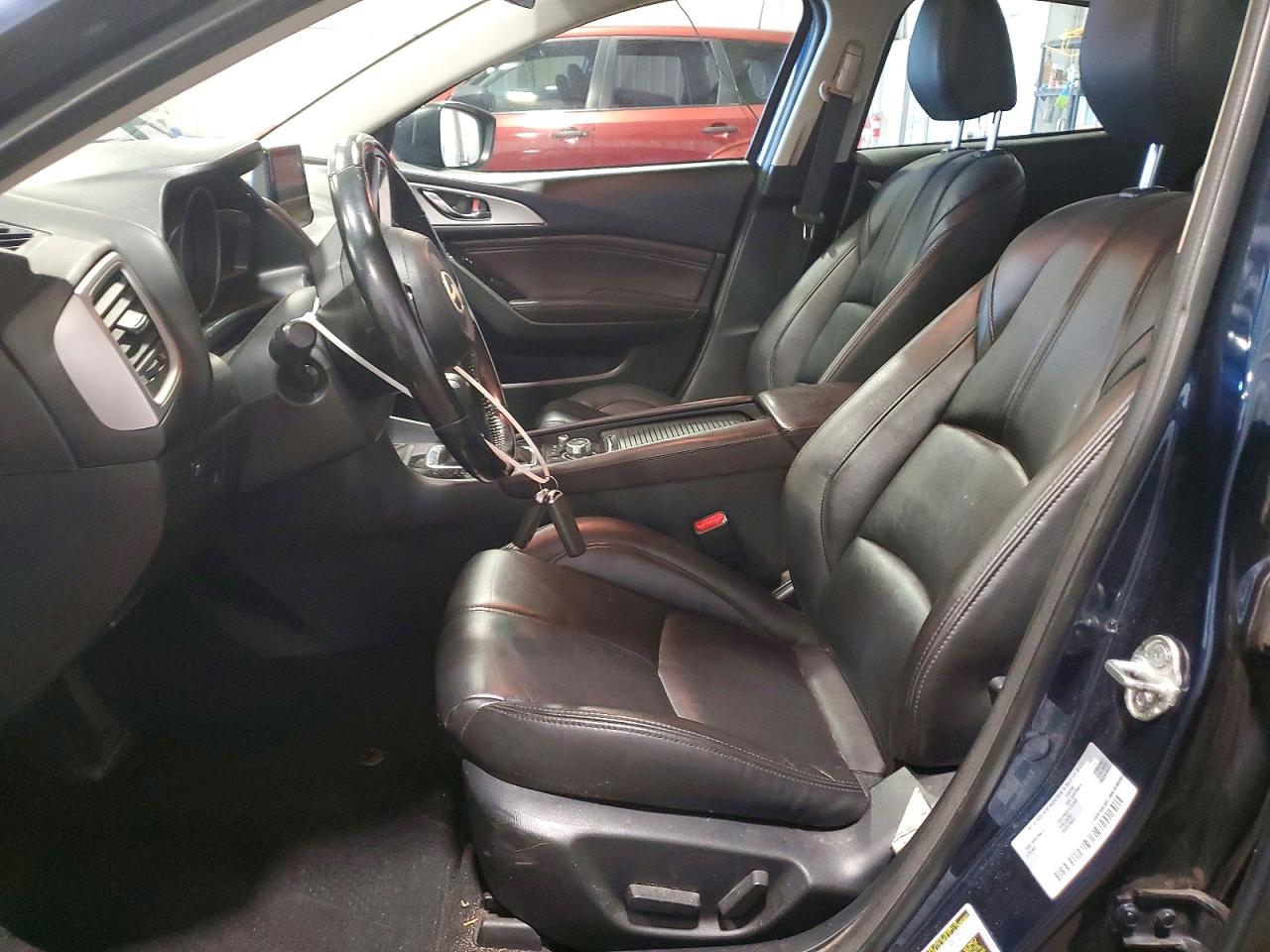 2018 MAZDA 3 TOURING photo 19