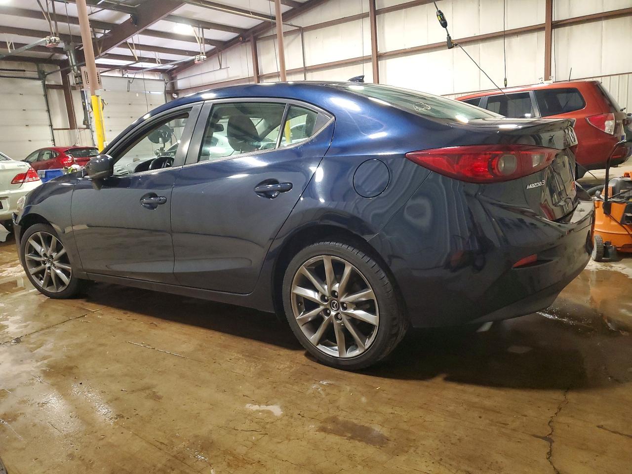 2018 MAZDA 3 TOURING photo 4