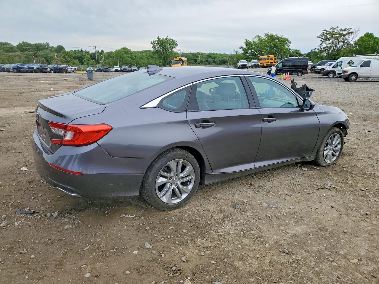 2020 HONDA ACCORD LX photo 5