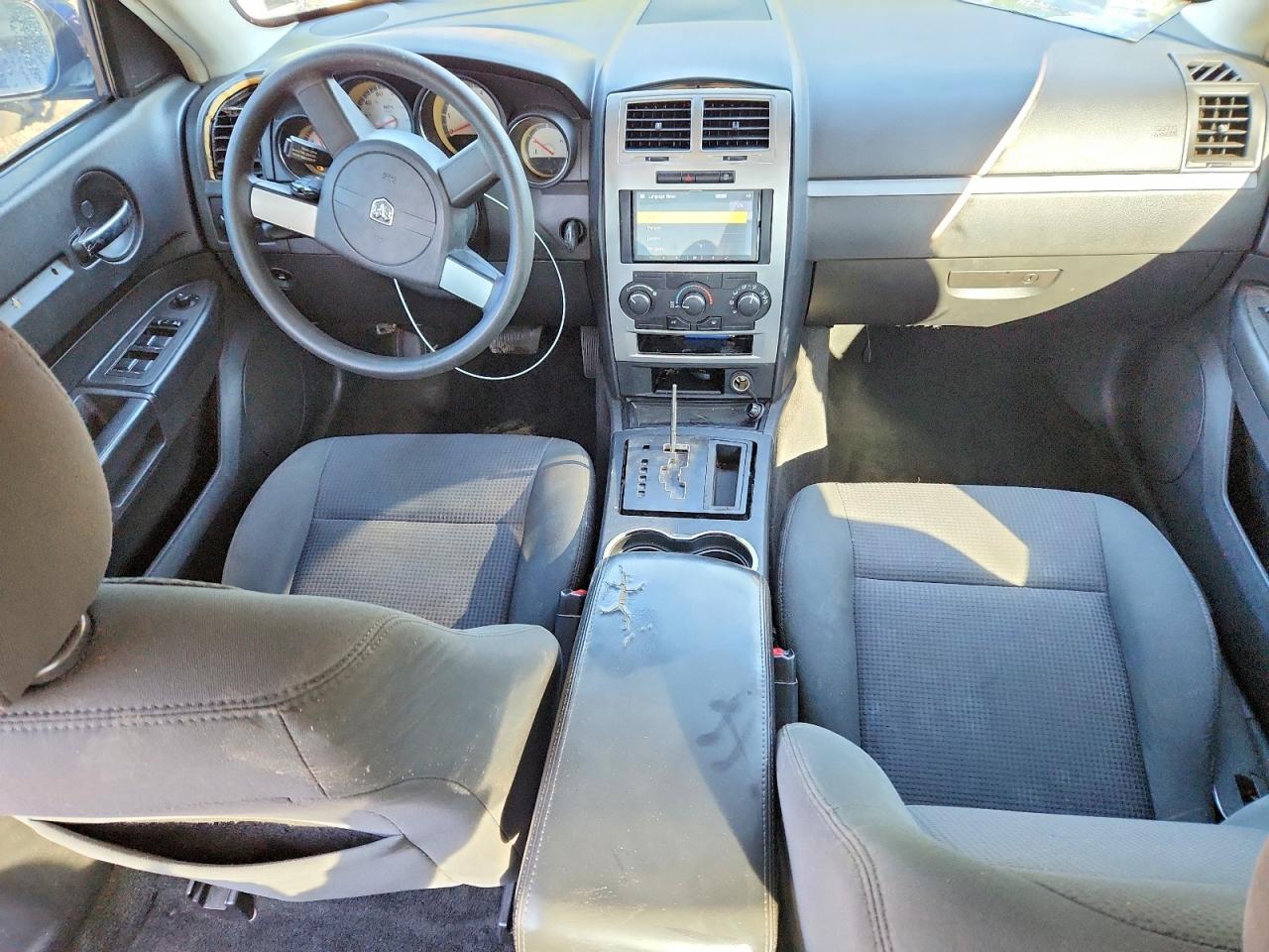 2010 DODGE CHARGER photo 22