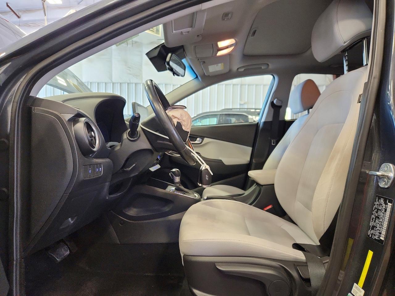 2022 HYUNDAI KONA SEL photo 19
