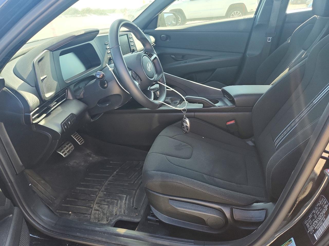 2025 HYUNDAI ELANTRA SEL SPORT photo 7