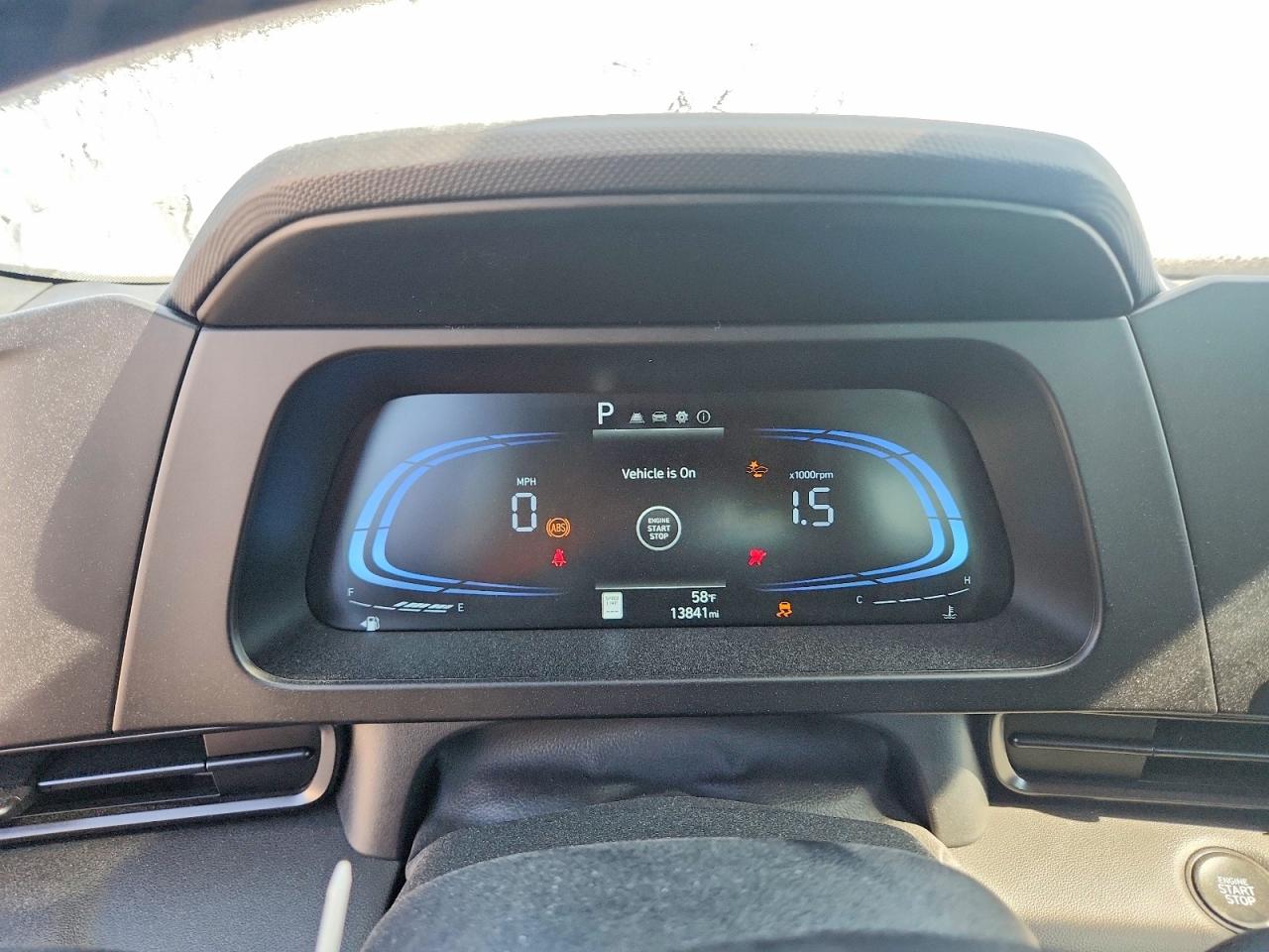 2025 HYUNDAI ELANTRA SEL SPORT photo 9