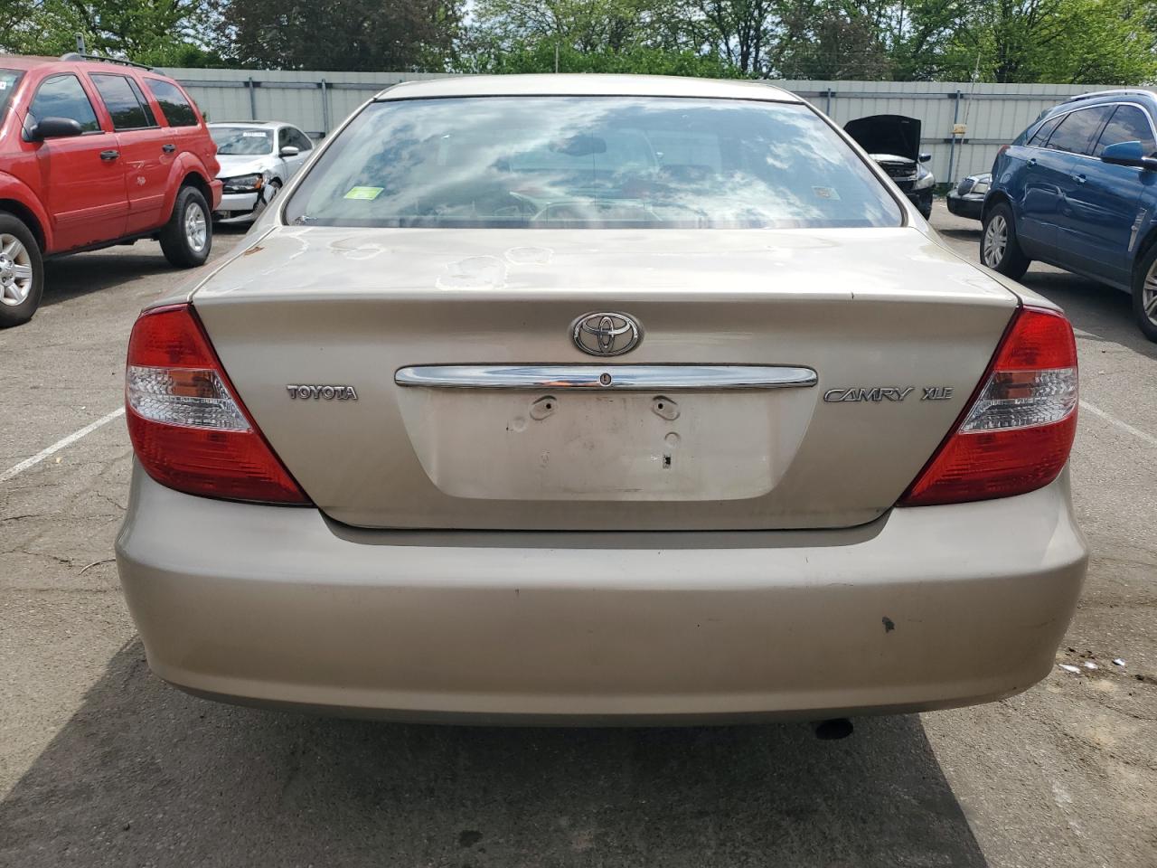 2002 TOYOTA CAMRY LE photo 11