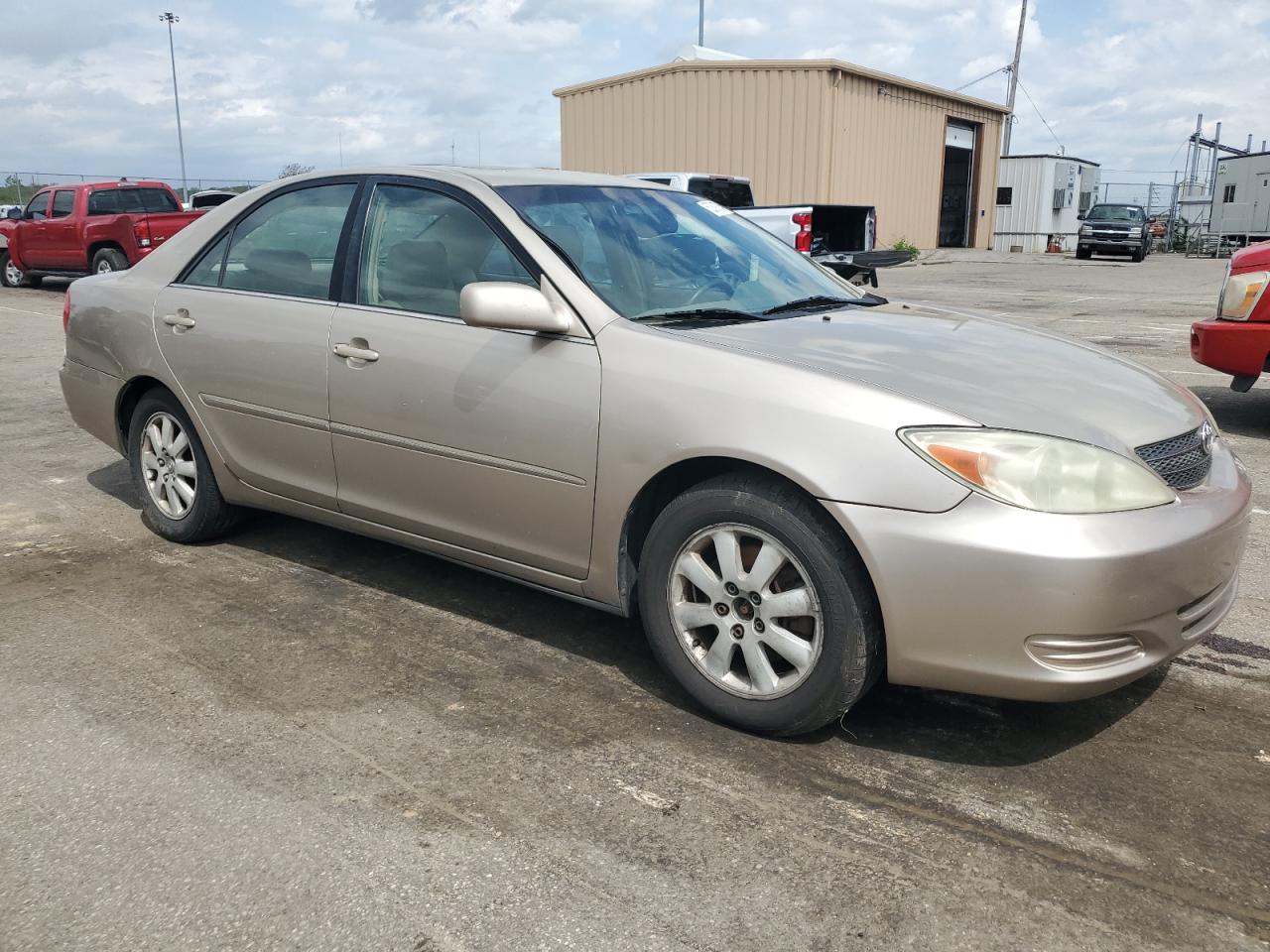 2002 TOYOTA CAMRY LE photo 7