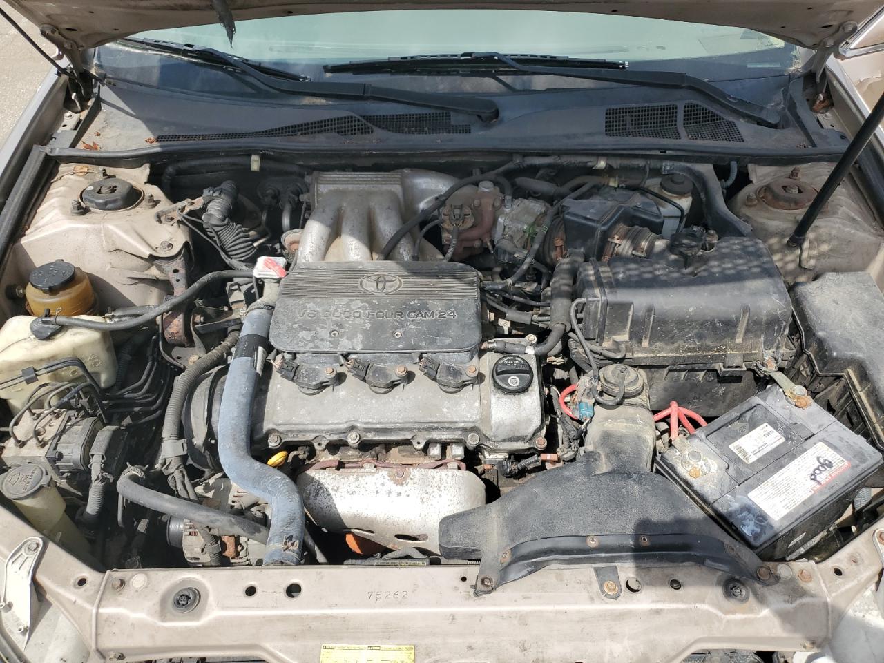 2002 TOYOTA CAMRY LE photo 21