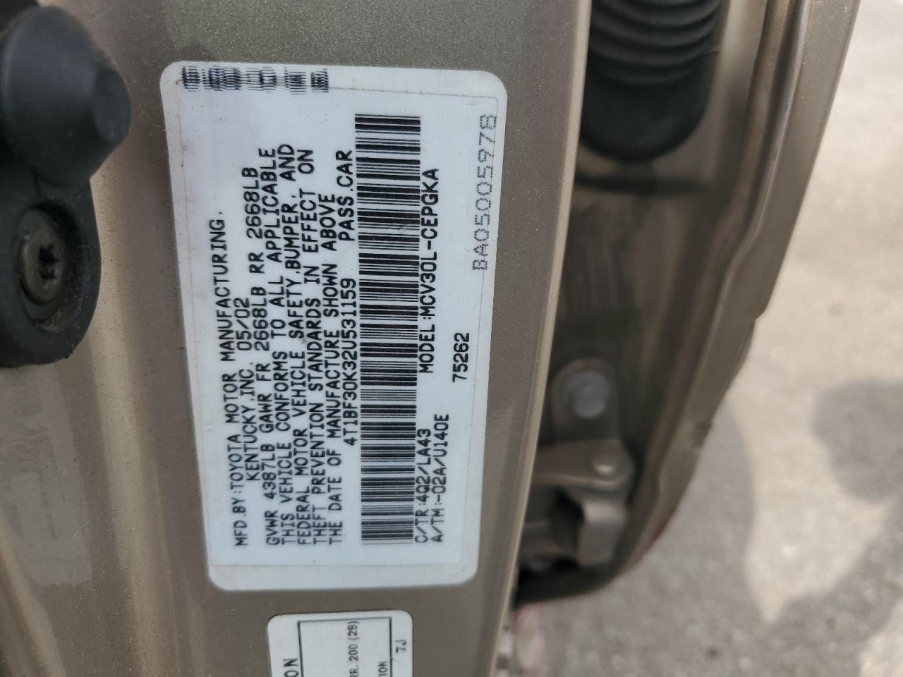 2002 TOYOTA CAMRY LE photo 23