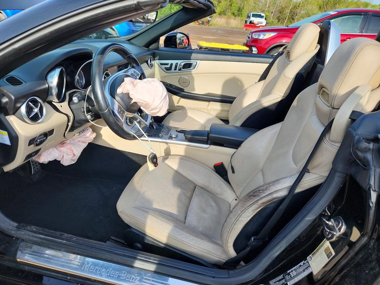 2013 MERCEDES-BENZ SLK 250 photo 13