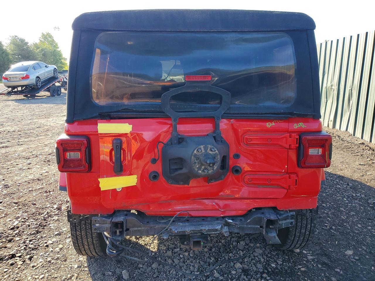 2018 JEEP WRANGLER UNLIMITED SAHARA photo 16