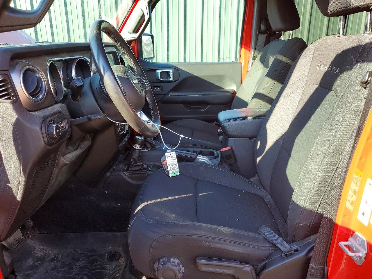 2018 JEEP WRANGLER UNLIMITED SAHARA photo 19