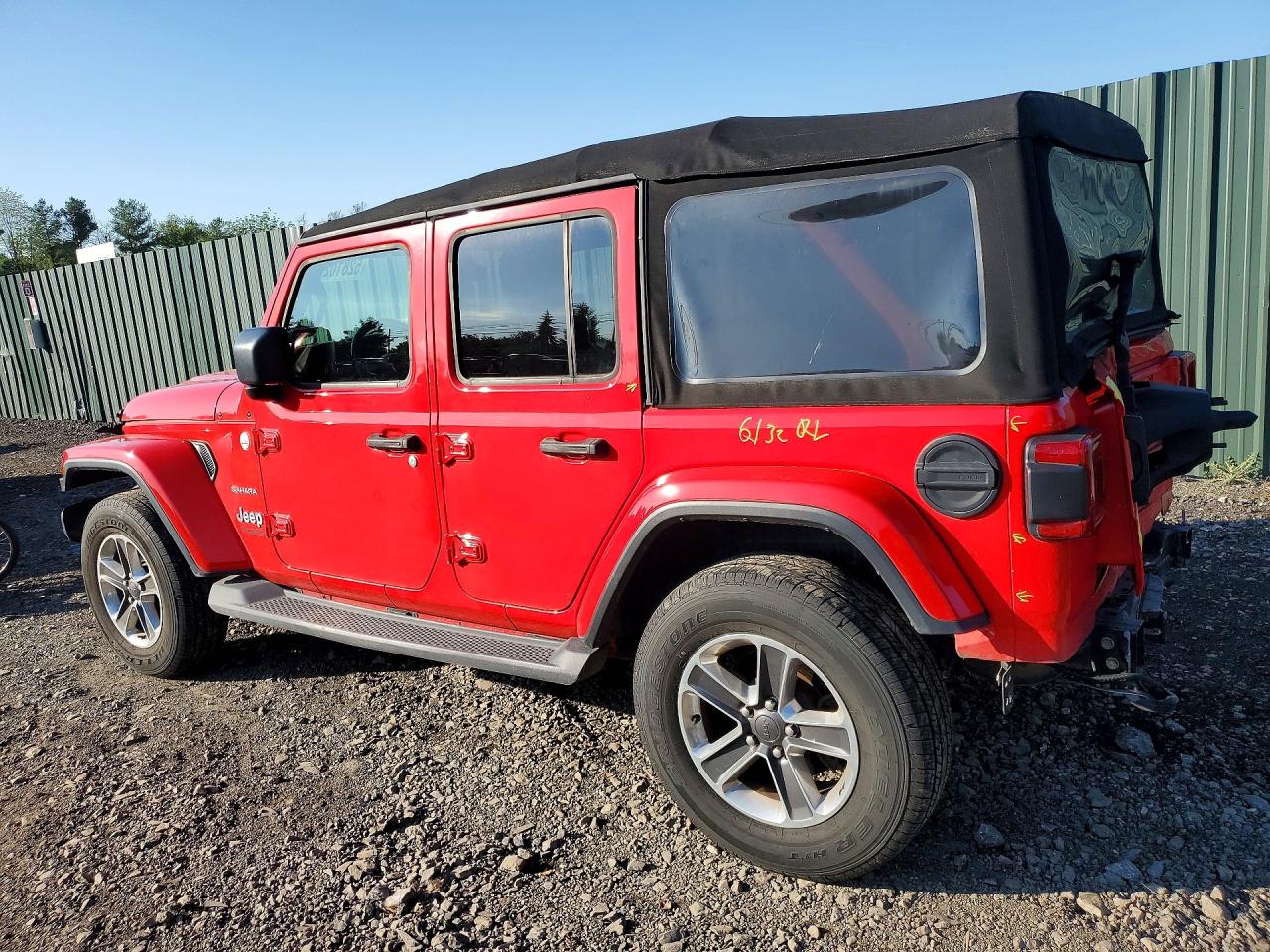 2018 JEEP WRANGLER UNLIMITED SAHARA photo 4