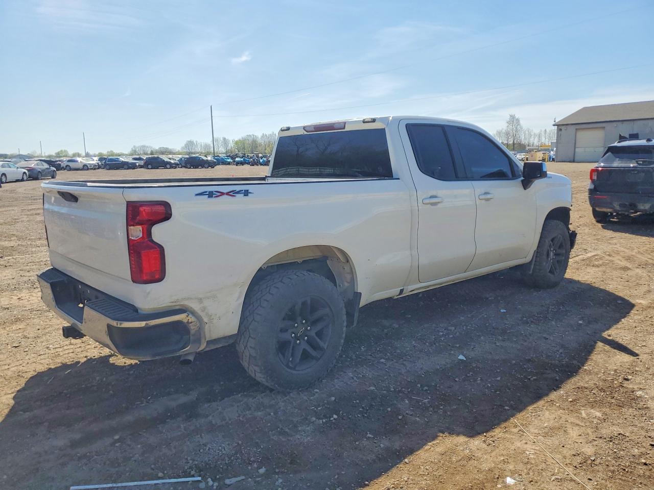 2020 CHEVROLET SILVERADO K1500 LT photo 5