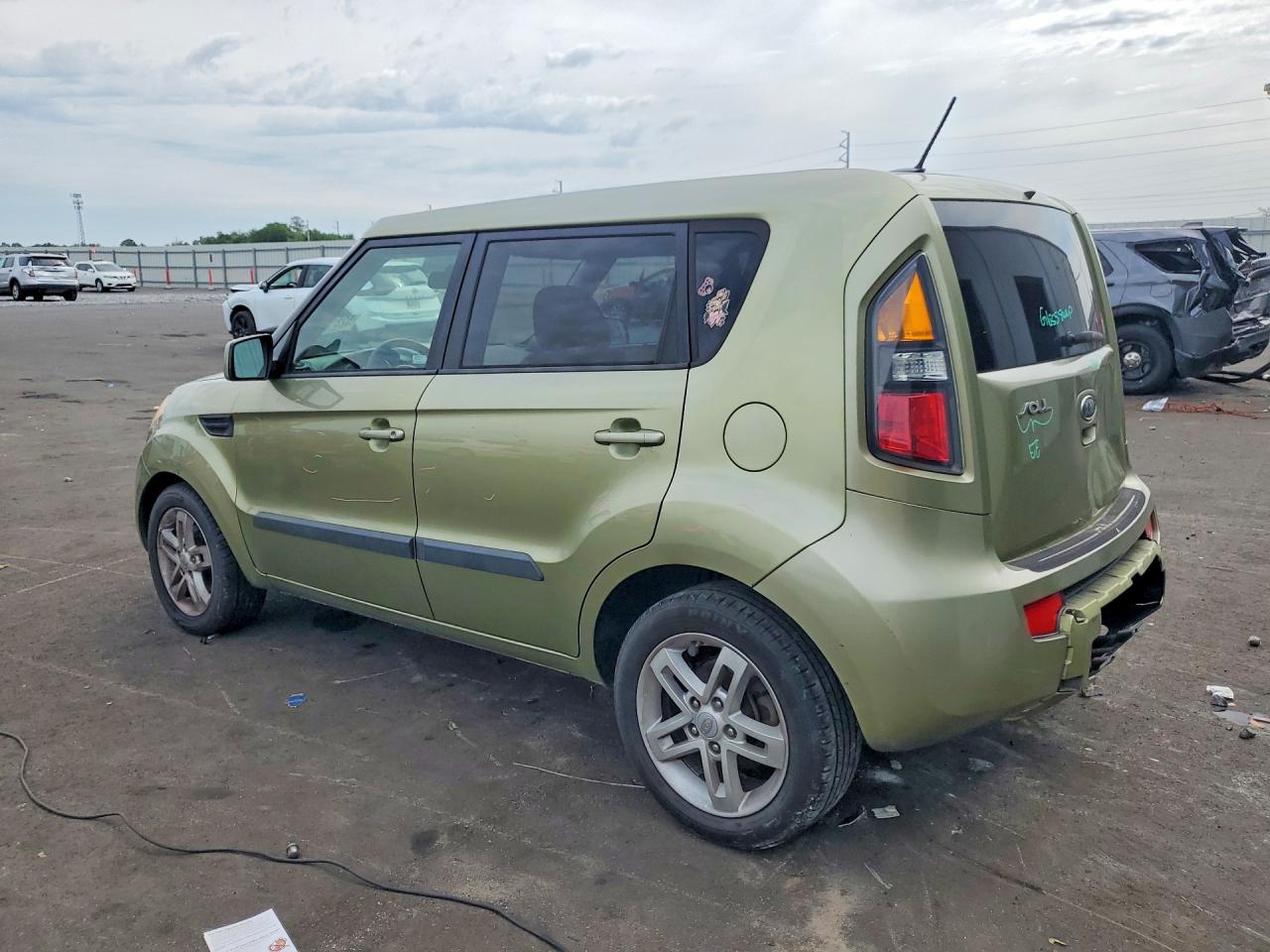 2011 KIA SOUL + photo 3