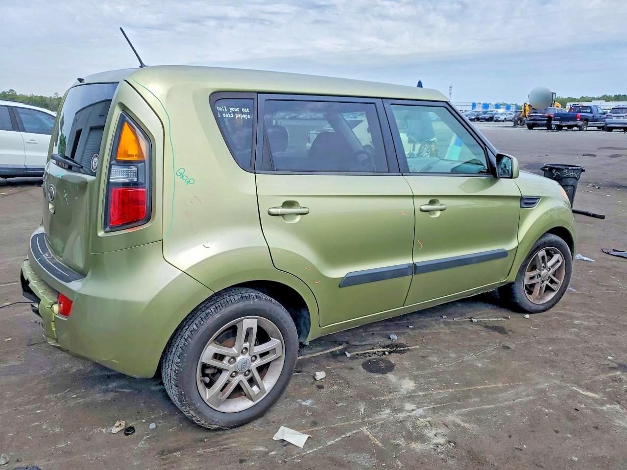 2011 KIA SOUL + photo 5