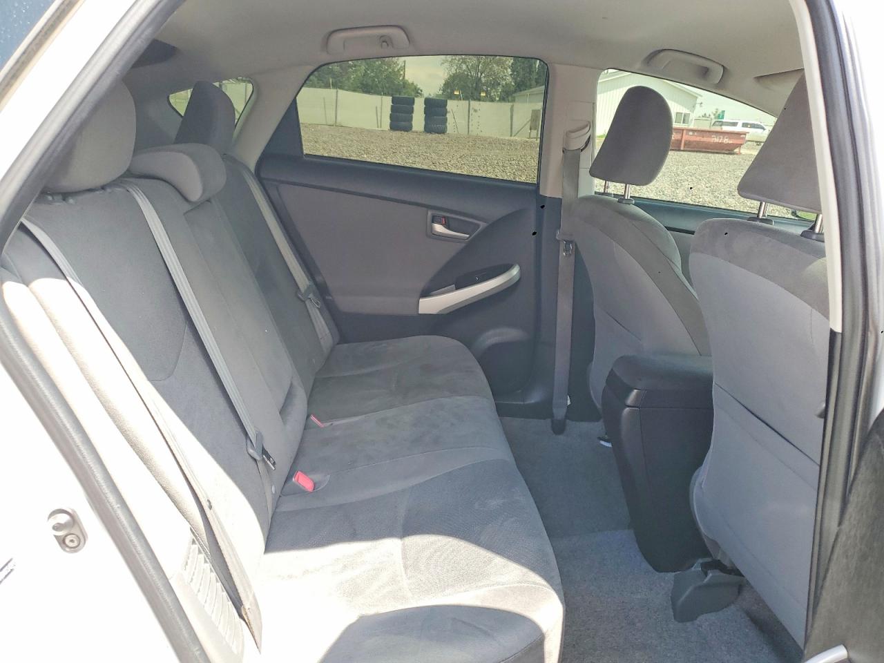 2012 TOYOTA PRIUS TWO photo 19
