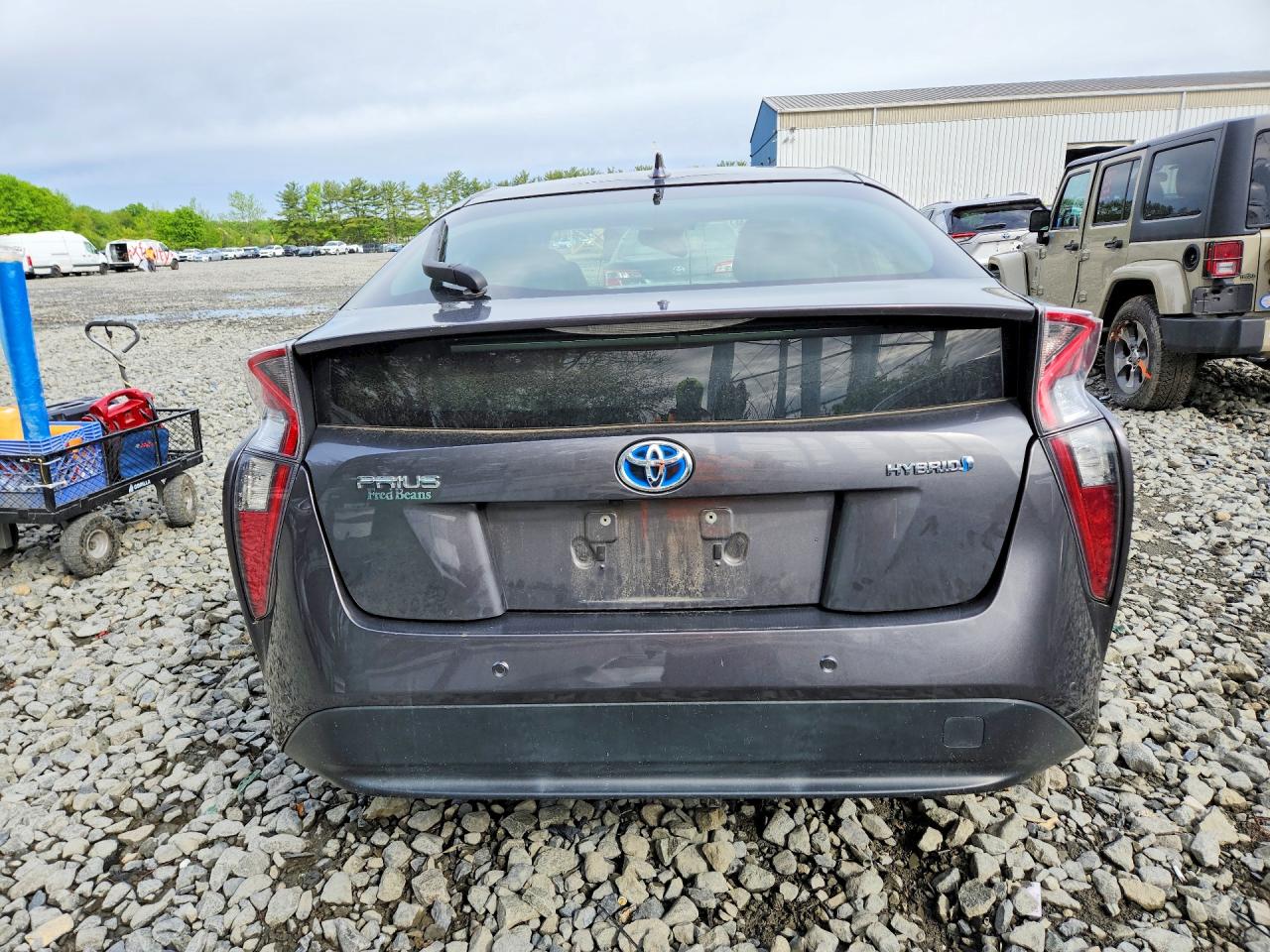 2017 TOYOTA PRIUS FOUR photo 11