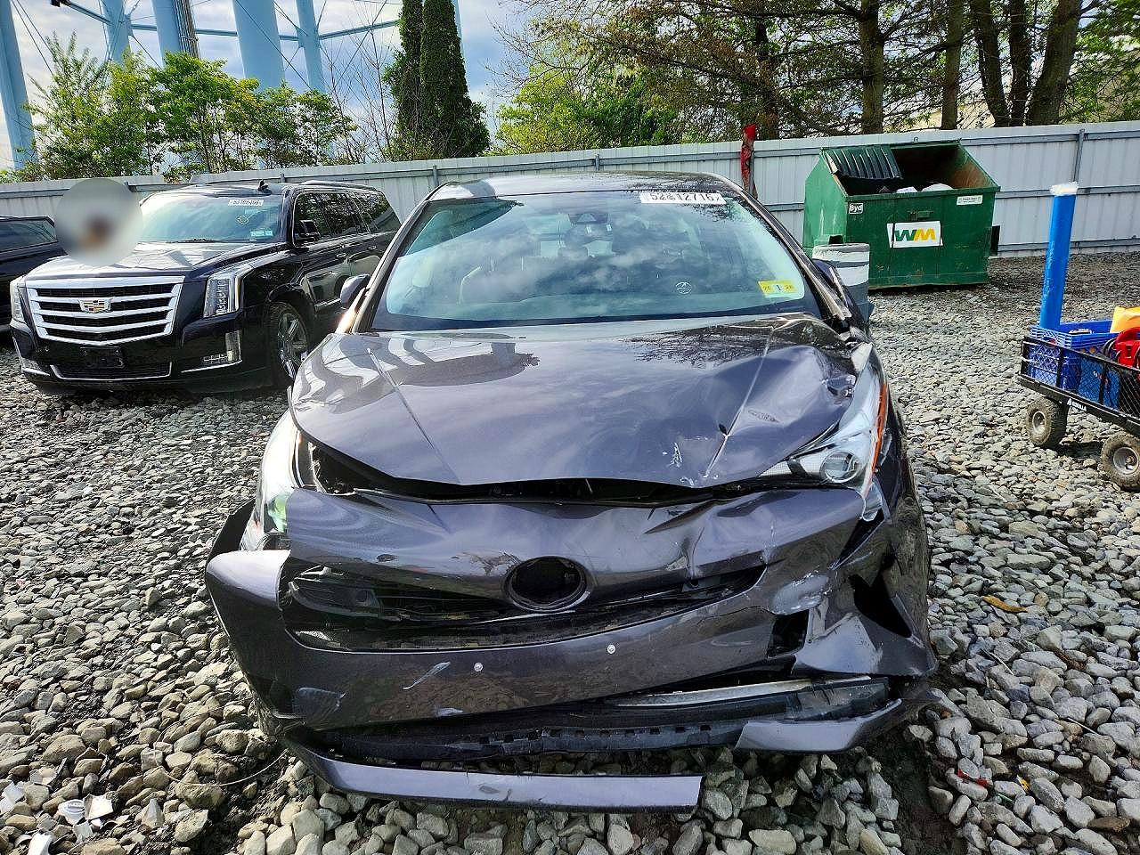 2017 TOYOTA PRIUS FOUR photo 9