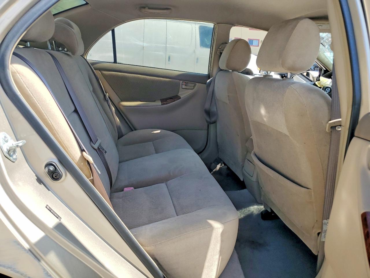 2006 TOYOTA COROLLA LE photo 19