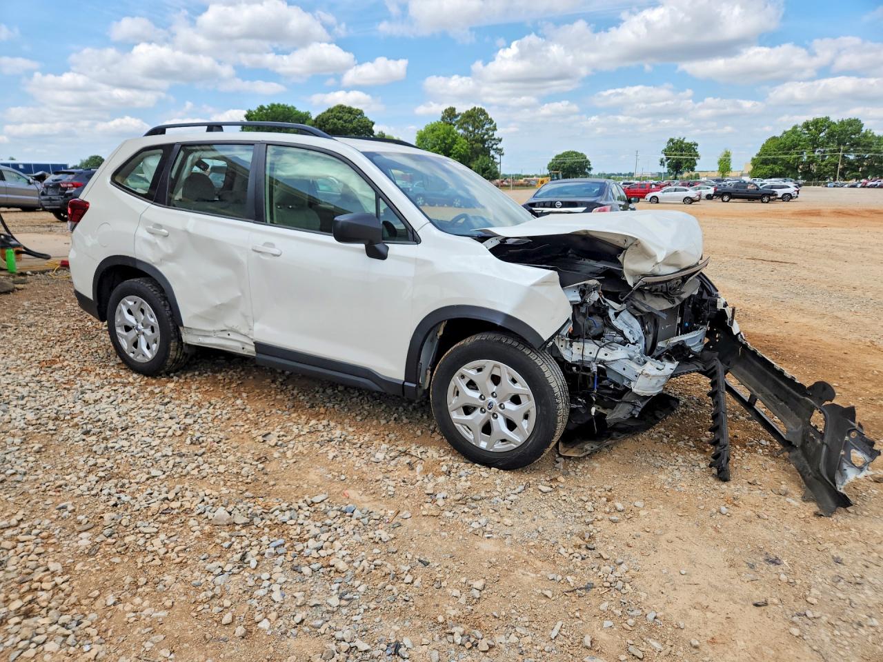 2020 SUBARU FORESTER photo 4