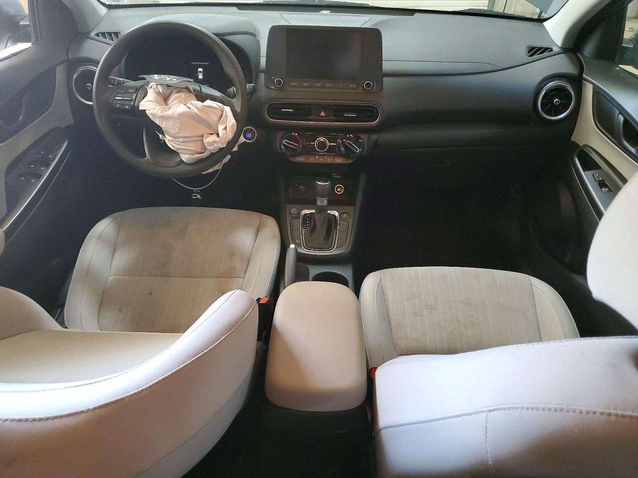 2022 HYUNDAI KONA SEL photo 15