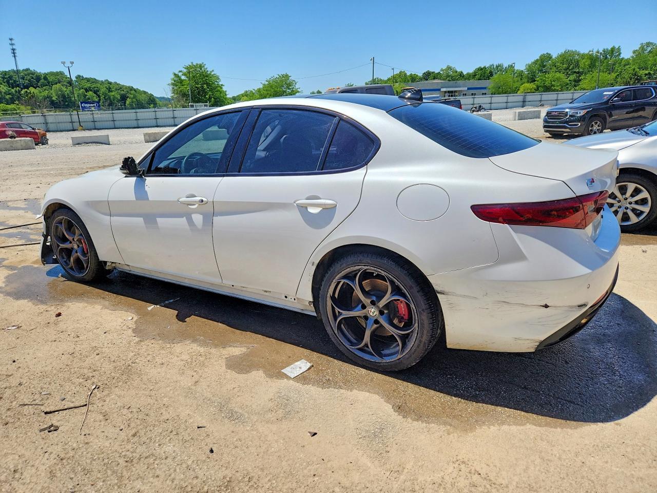 2017 ALFA ROMEO GIULIA TI Q4 photo 4