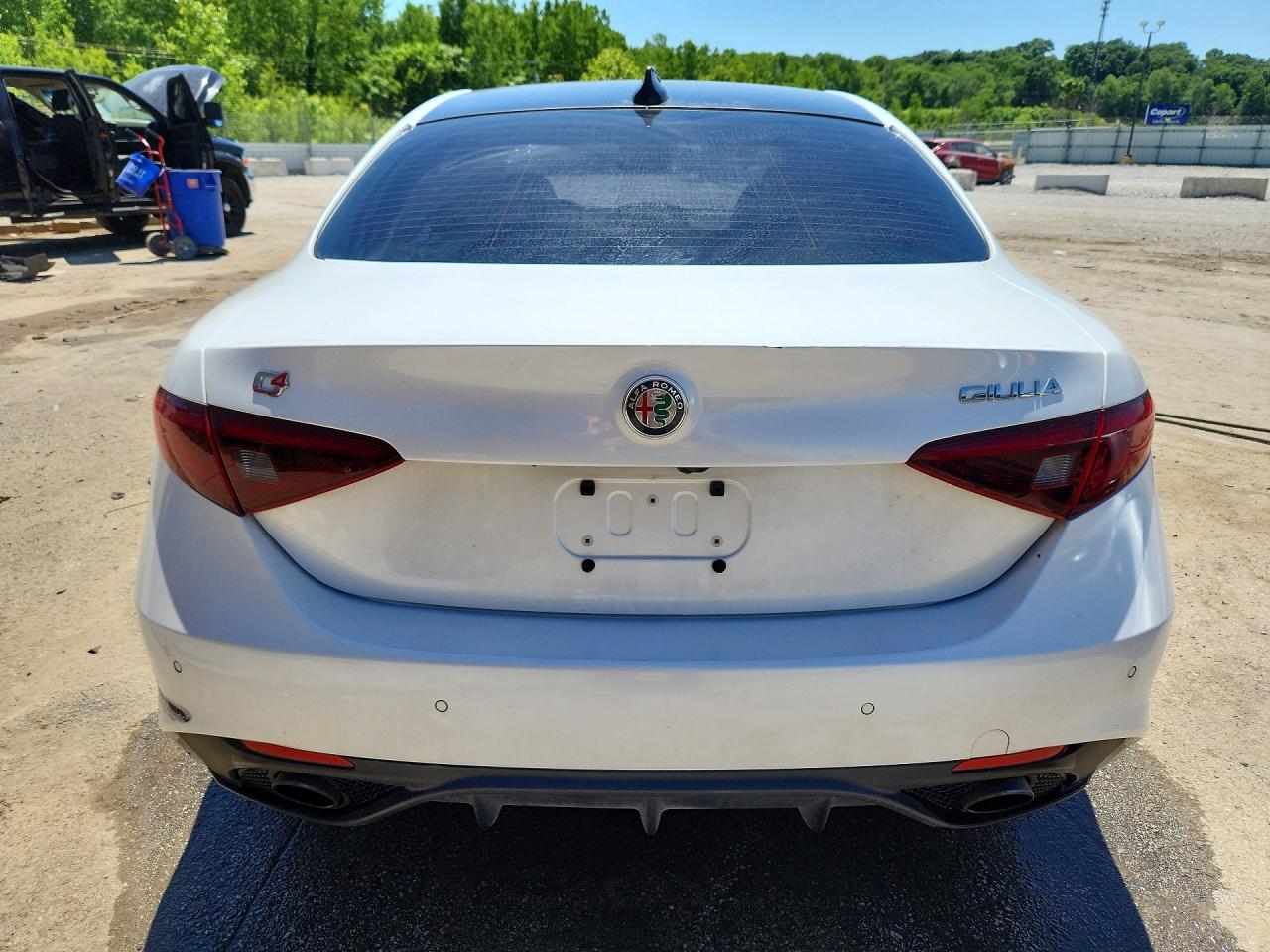 2017 ALFA ROMEO GIULIA TI Q4 photo 16