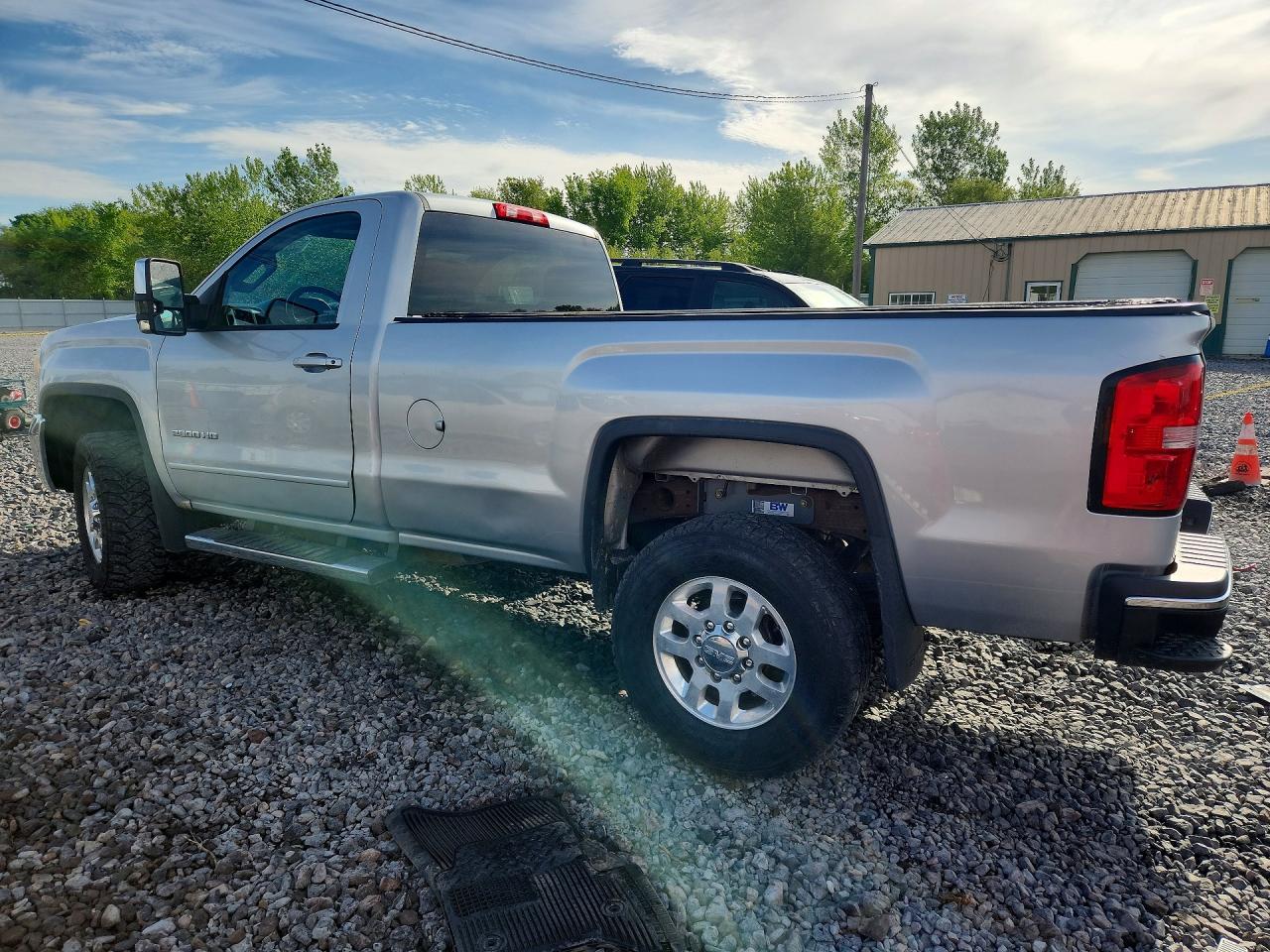 2015 GMC SIERRA photo 3