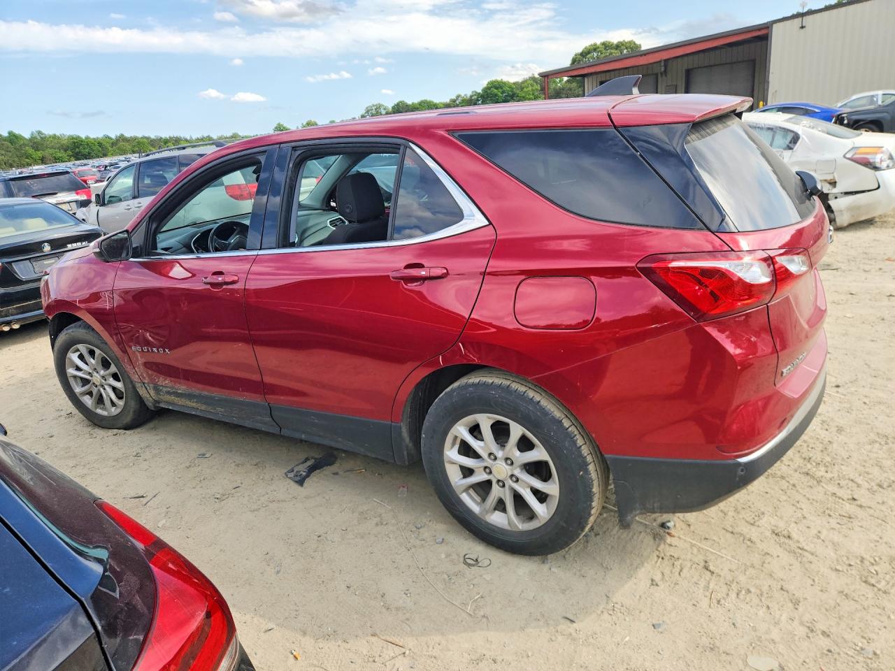 2019 CHEVROLET EQUINOX LT photo 4