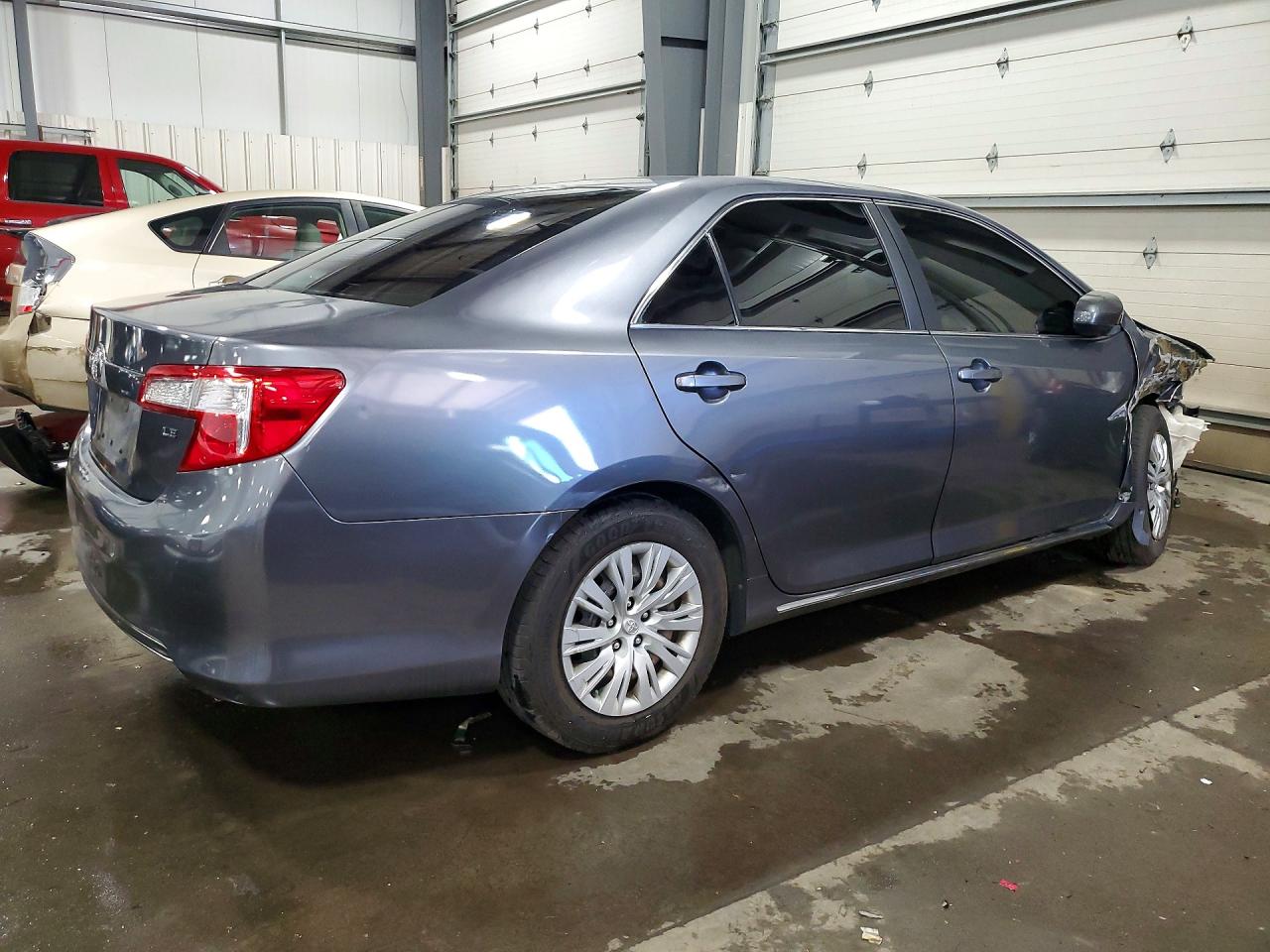 2012 TOYOTA CAMRY LE photo 5