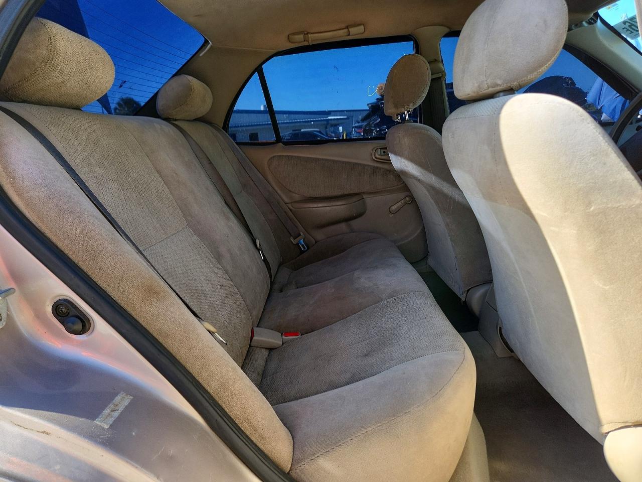 2001 TOYOTA COROLLA CE photo 10