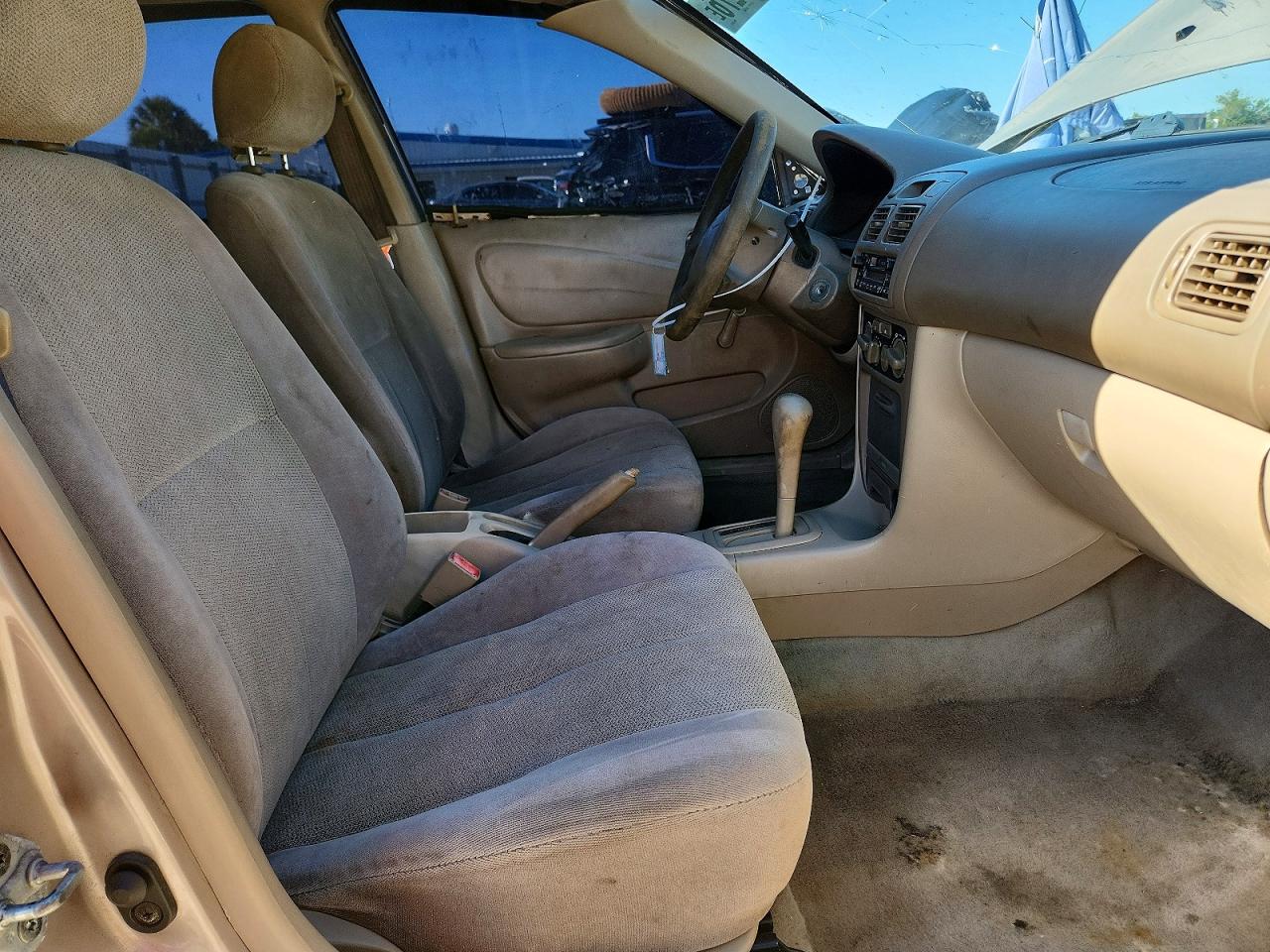2001 TOYOTA COROLLA CE photo 7