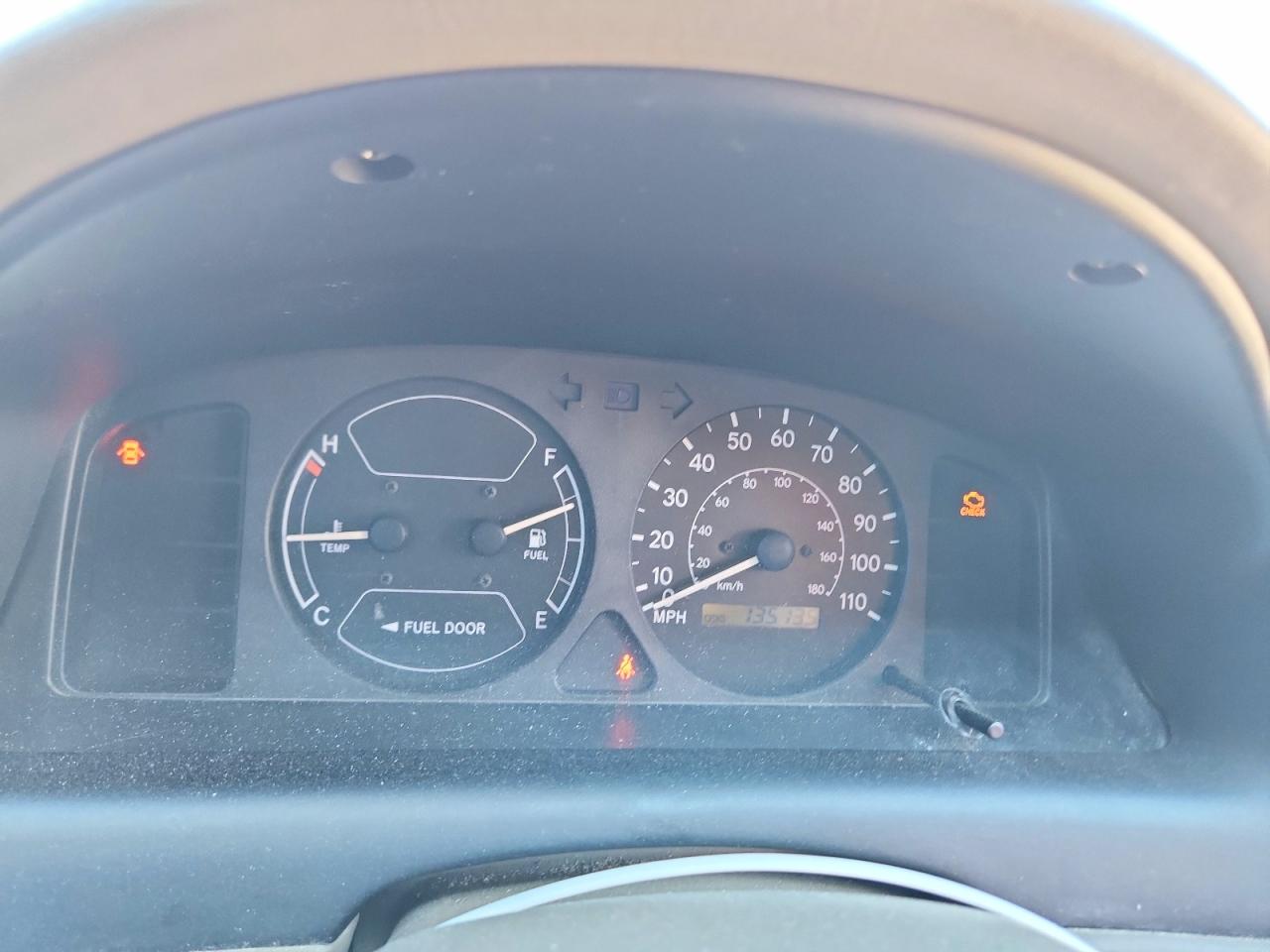 2001 TOYOTA COROLLA CE photo 9
