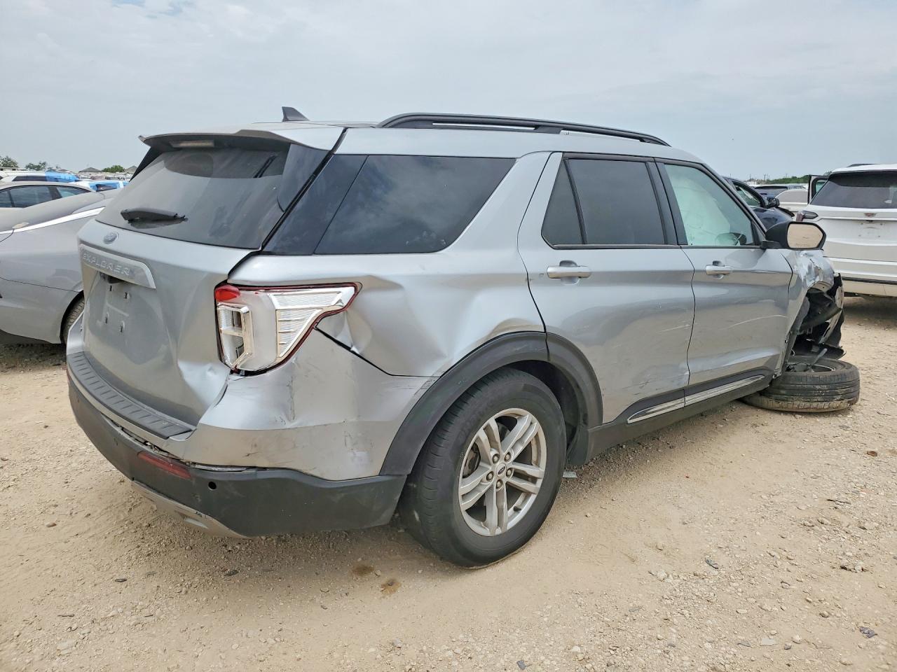 2023 FORD EXPLORER photo 7