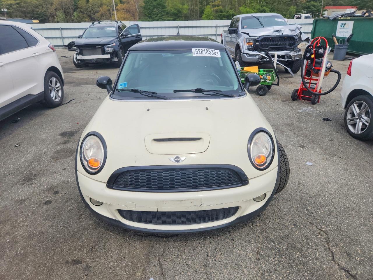 2010 MINI COOPER S photo 9