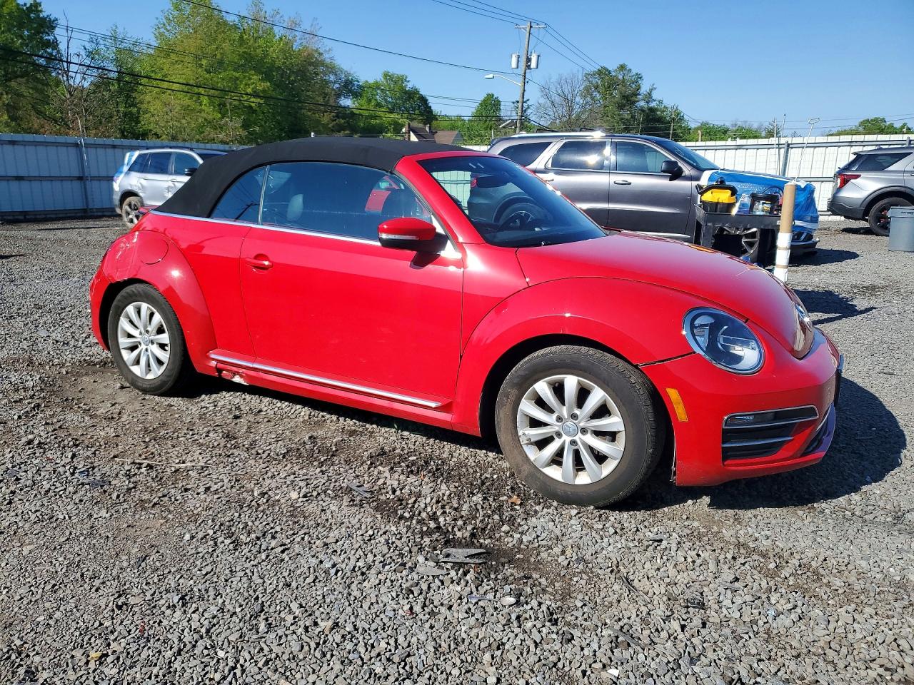 2017 VOLKSWAGEN BEETLE S photo 10