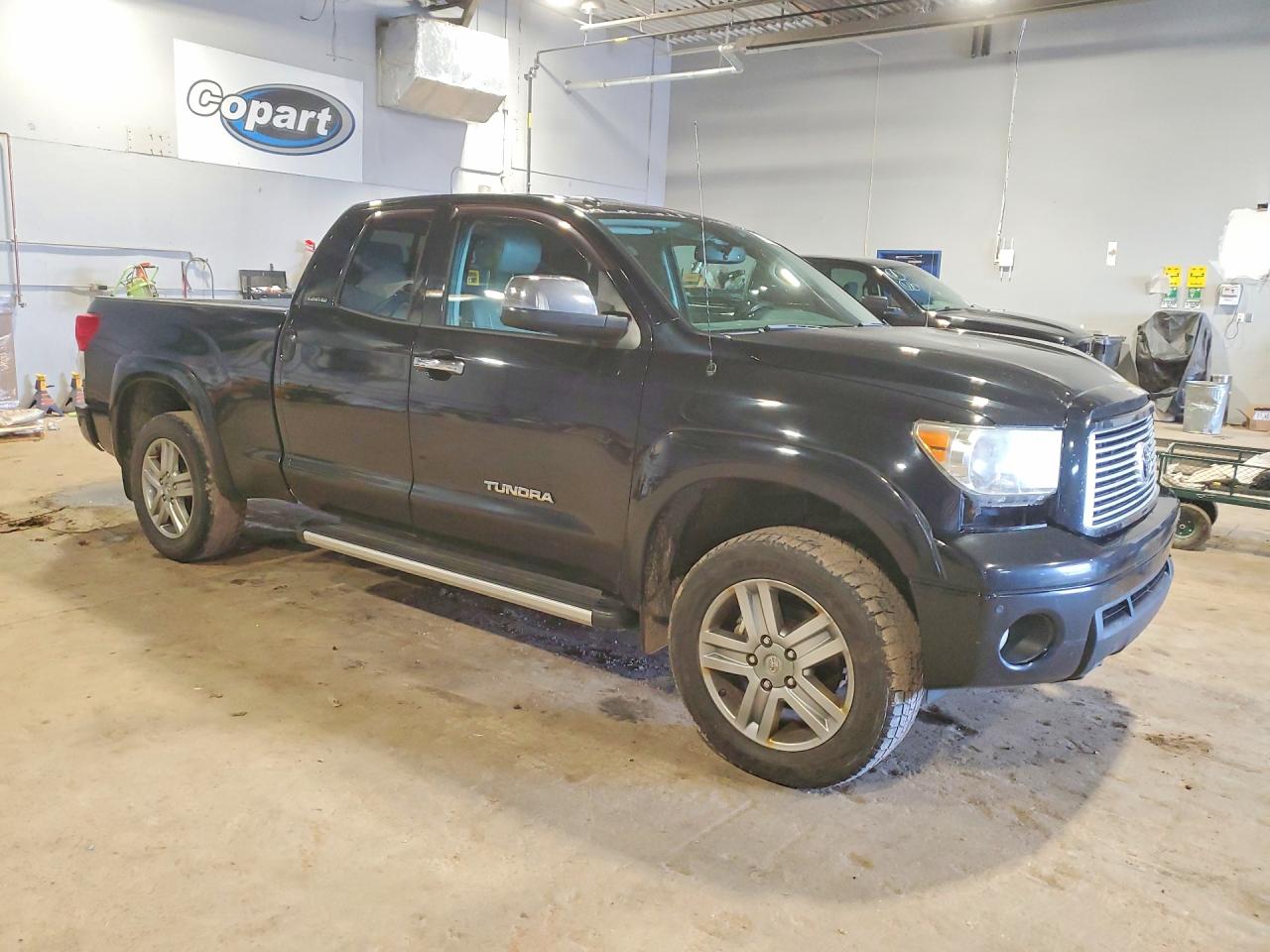2013 TOYOTA TUNDRA LIMITED V8 photo 10