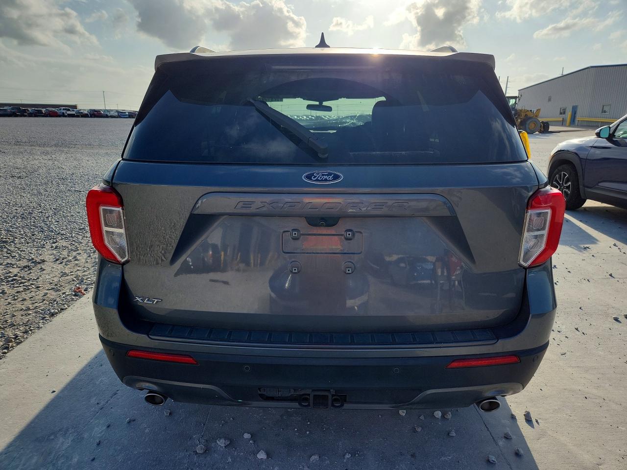 2023 FORD EXPLORER XLT photo 16