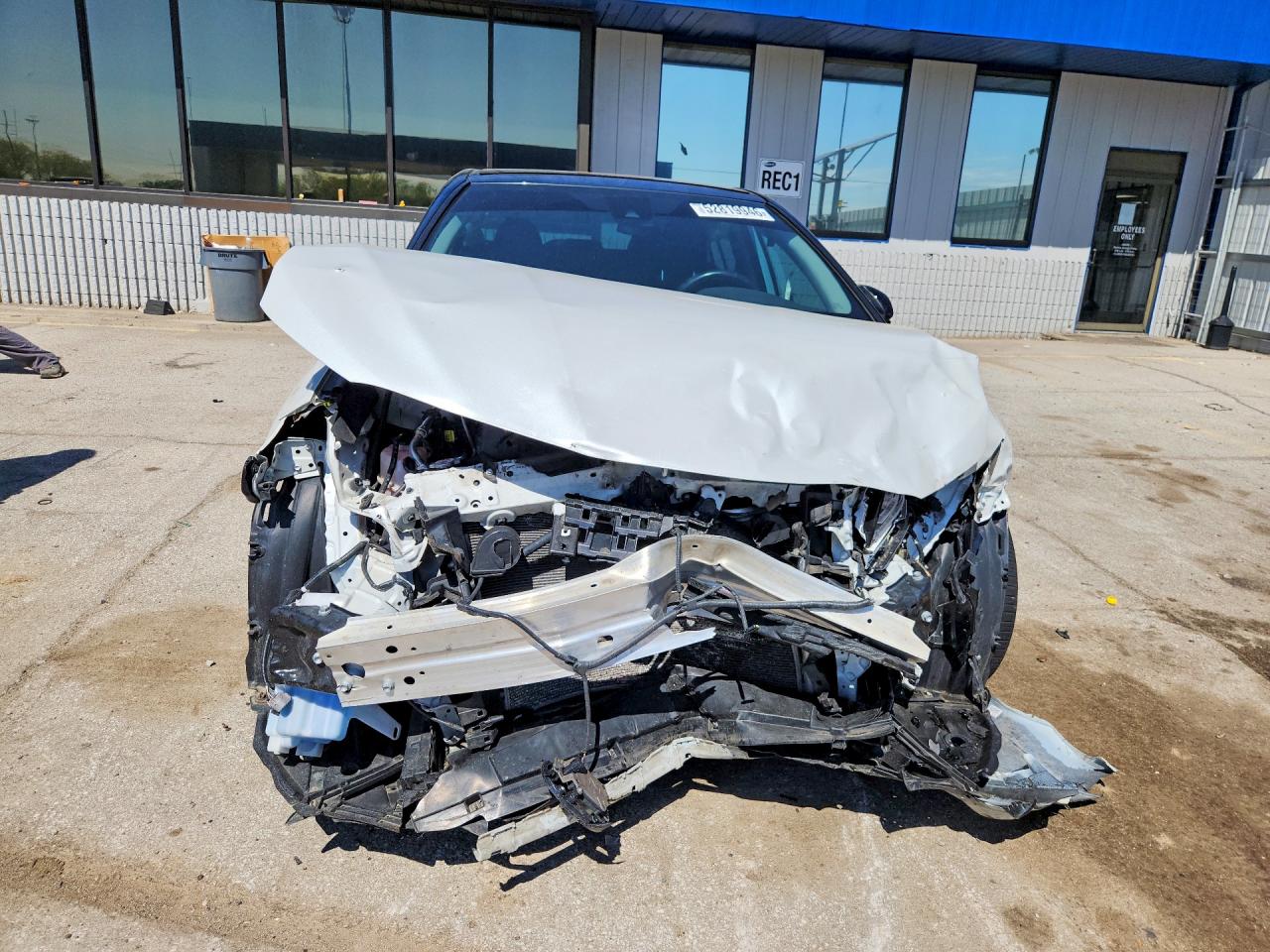 2019 TOYOTA CAMRY XSE photo 9
