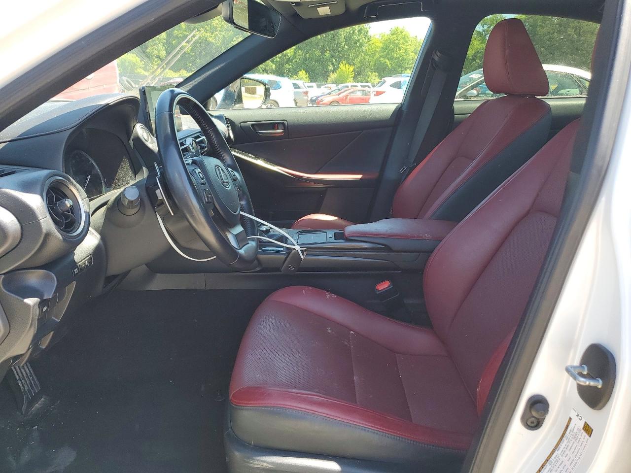 2021 LEXUS IS 300 photo 19