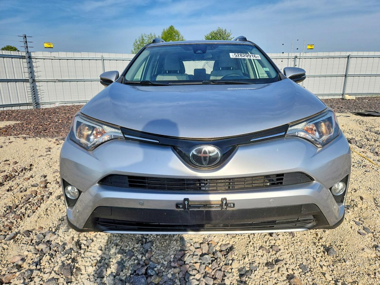 2018 TOYOTA RAV4 XLE photo 9