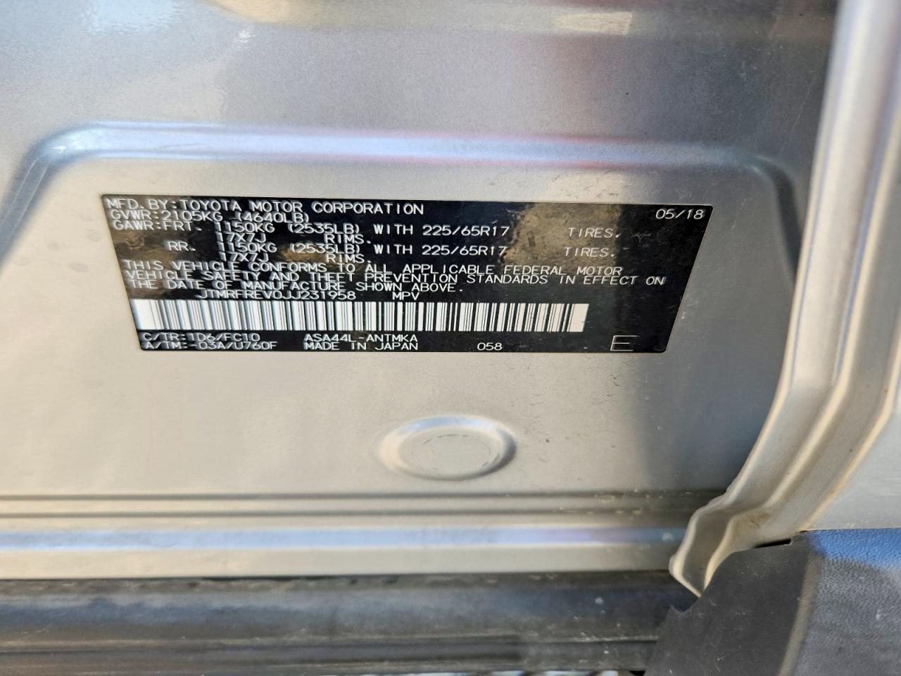 2018 TOYOTA RAV4 XLE photo 25