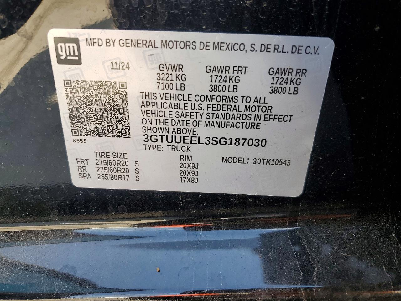2025 GMC SIERRA K1500 AT4 photo 23