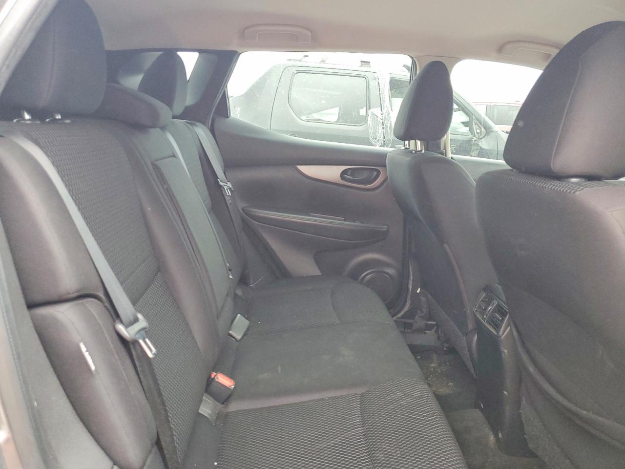 2020 NISSAN ROGUE SPORT S photo 11