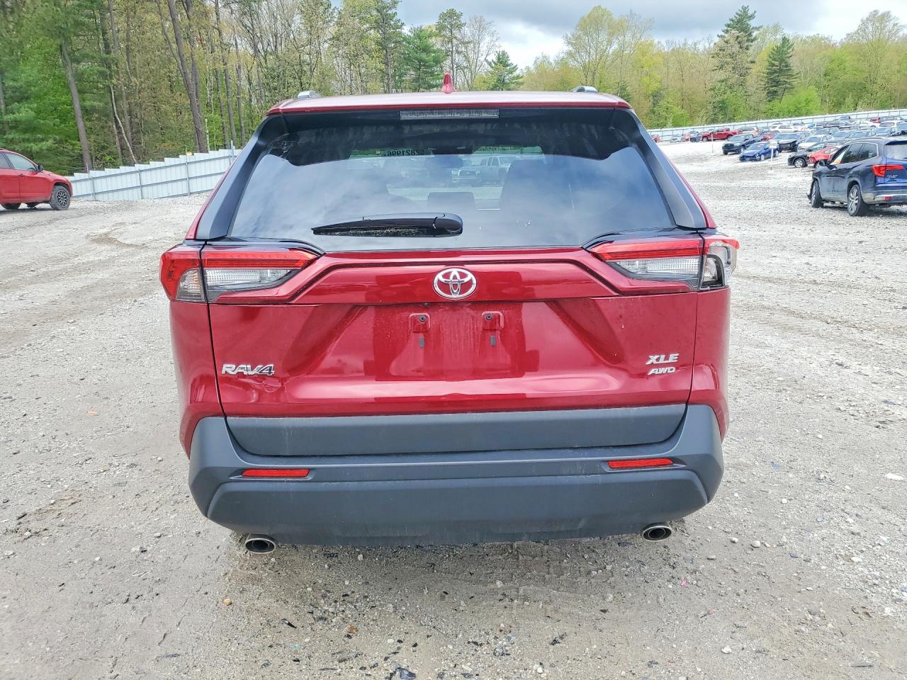 2025 TOYOTA RAV4 photo 16