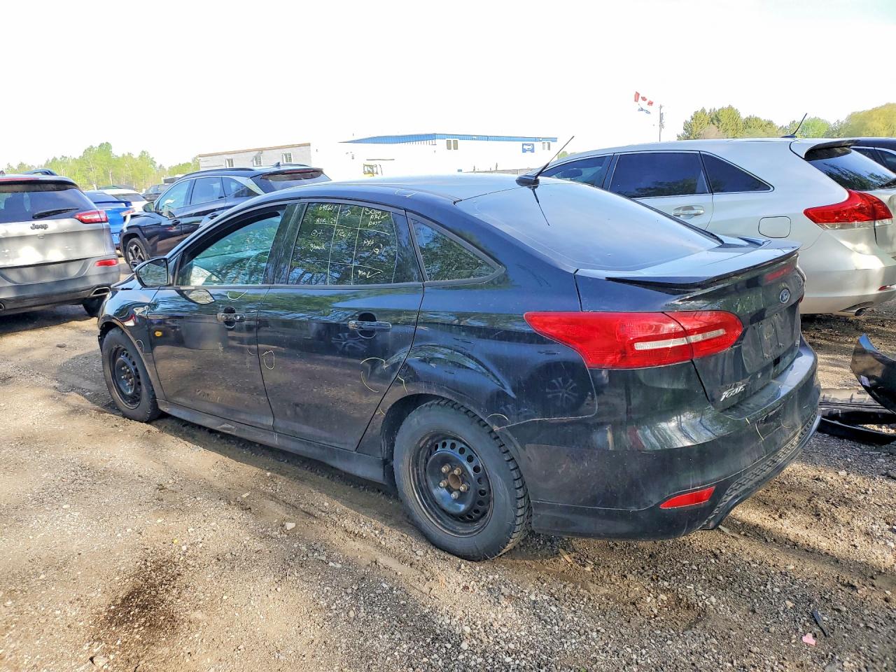 2017 FORD FOCUS SE photo 3