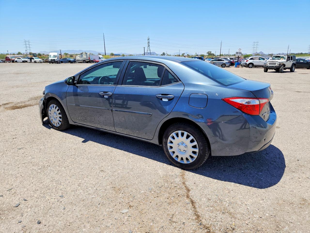 2016 TOYOTA COROLLA LE photo 4