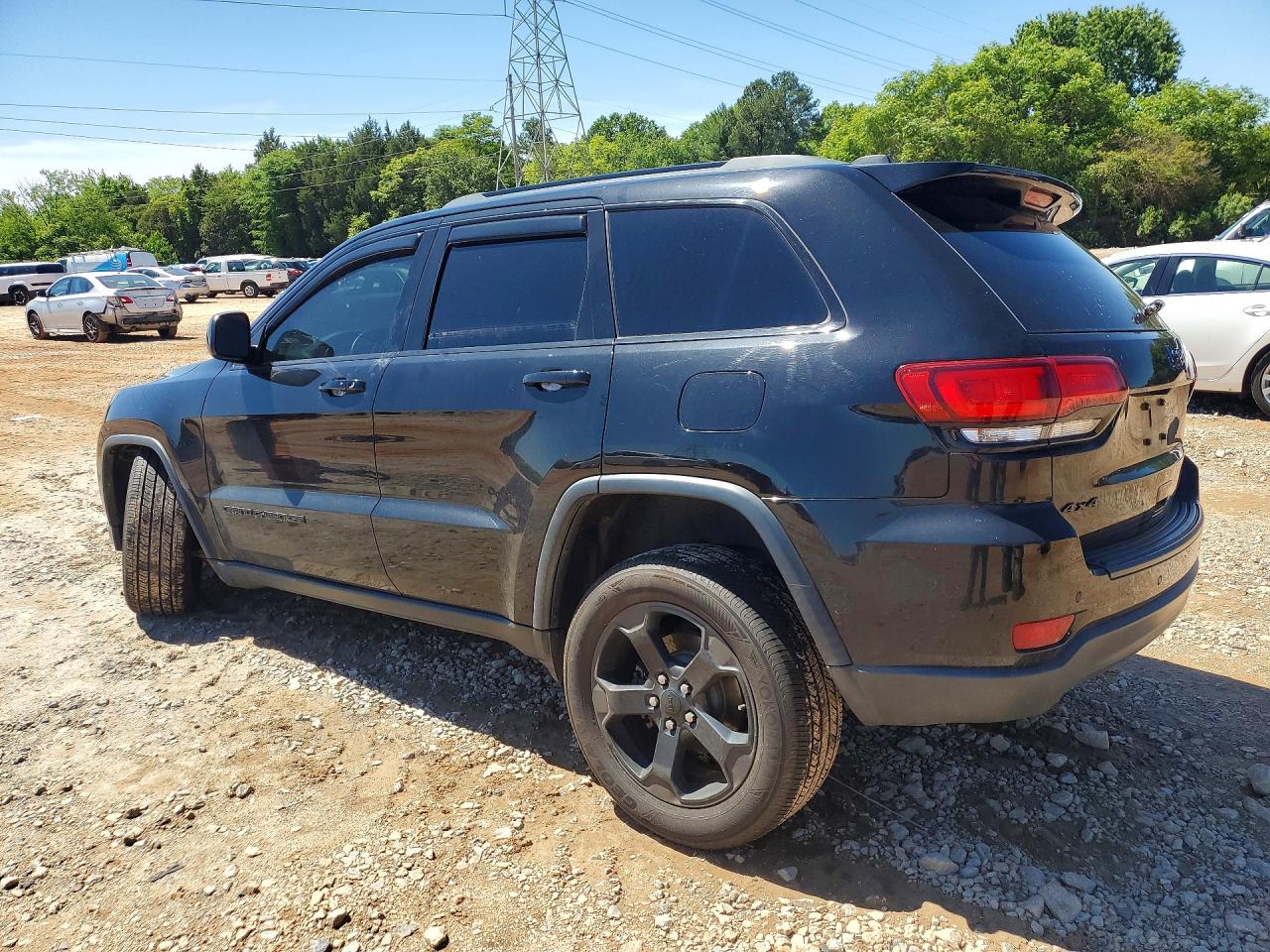 2018 JEEP GRAND CHEROKEE LAREDO photo 3